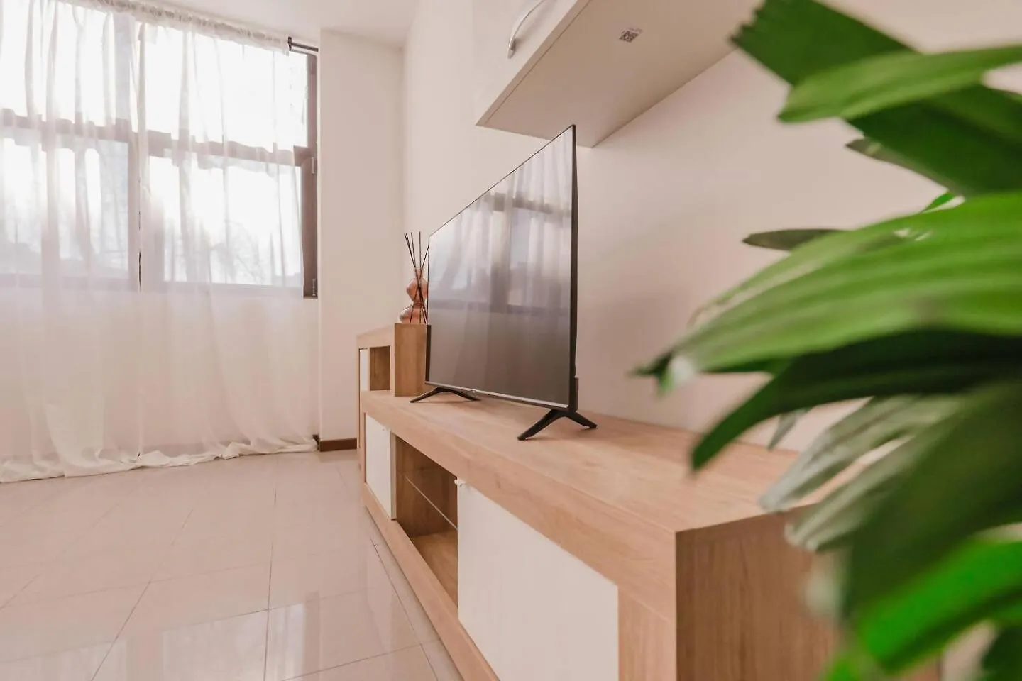 Unico Apartment 5 - 450 Mt From Mestre Station Wenecja